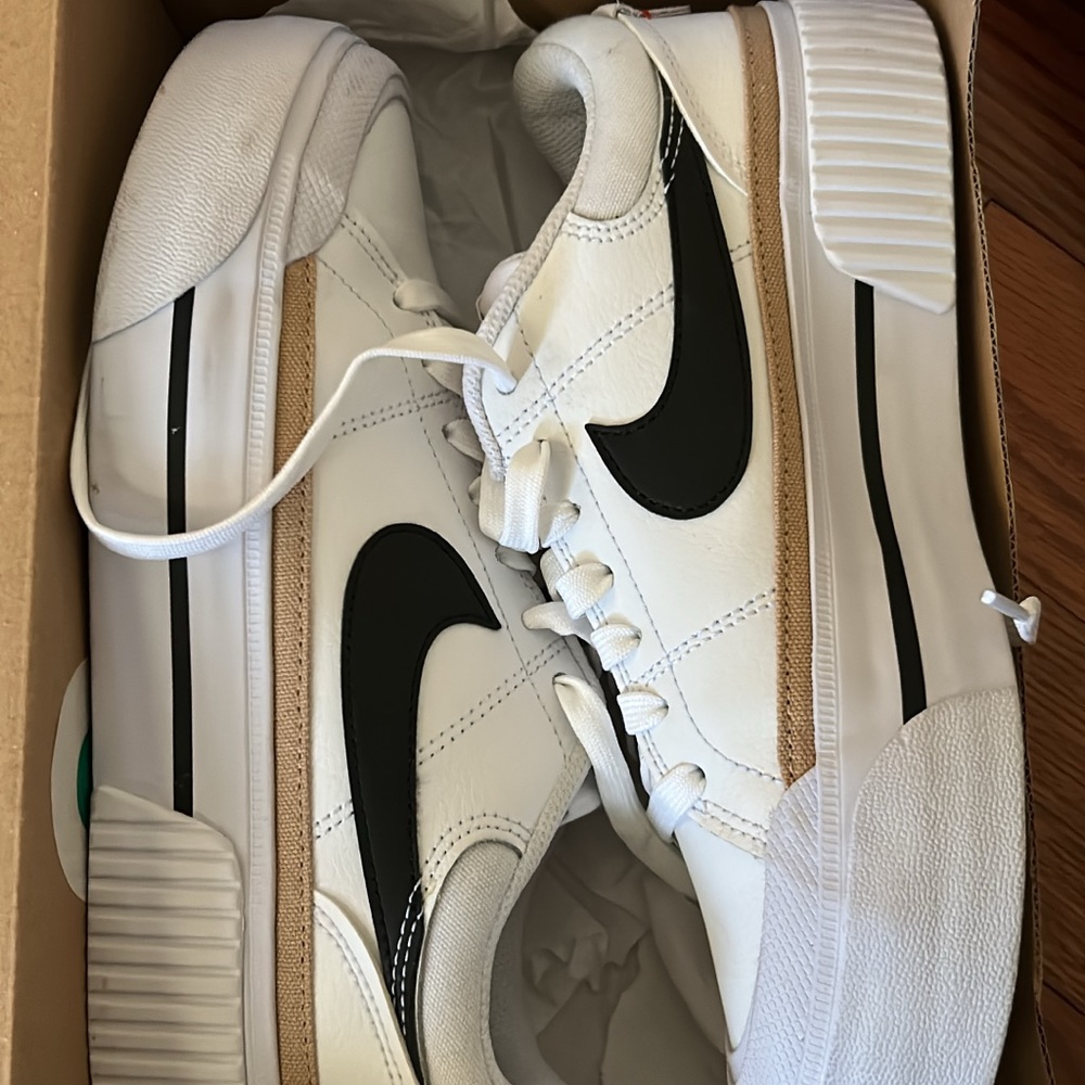 Nike Court Legacy Lift